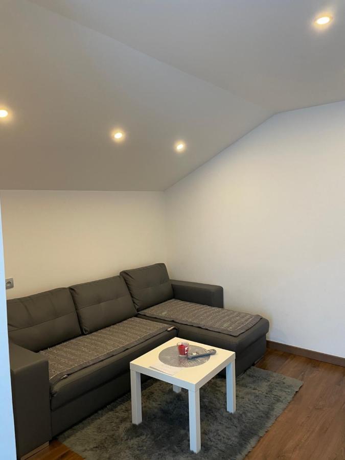 Studio Privee Vesoul -Wifi,Tv,Clim,Parking Gratuit Exteriér fotografie